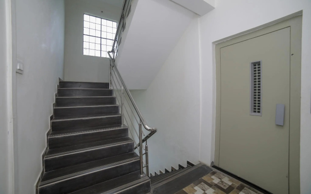 OYO 28026 Seva Service Apartment