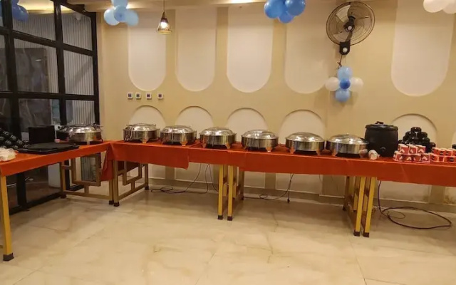 Hotel Kings Paradise Banquet & Lawn