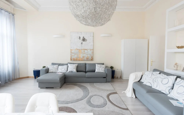 Budapest Easy Flat - Basilica Lux