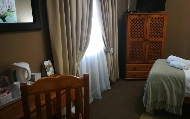 Augrabies Falls Lodge & Camp