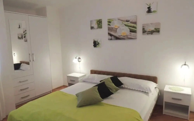 Apartment Lina