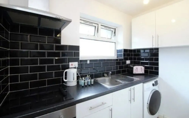 Coventry Road Studio Flat