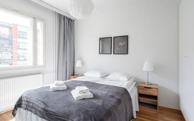 Comfy 1BR Apt with Sauna - Best Location