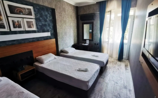 Esin Hotel