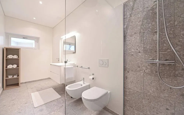 Luxury Central Suite Garden in Lugano