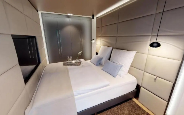 White Pearl Apartment 1.10