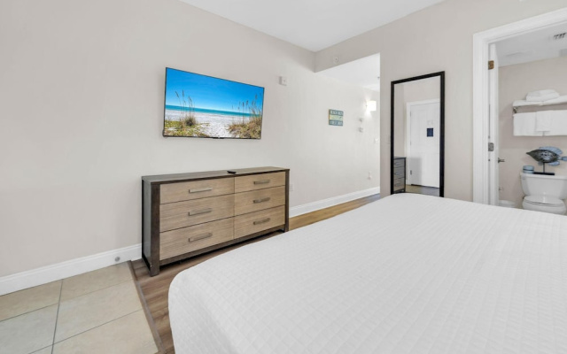 Carillon Beach Inn 310