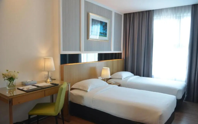 Superior Twin room (twin beds) · Hotel Transit Kuala Lumpur — photo 3