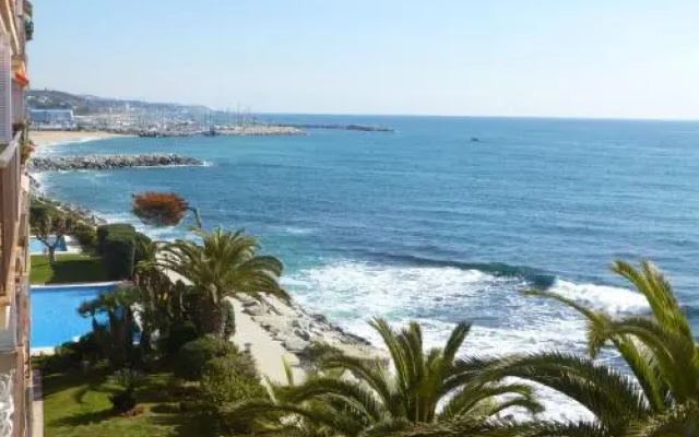 Apartment La Rosa (Blaumar)