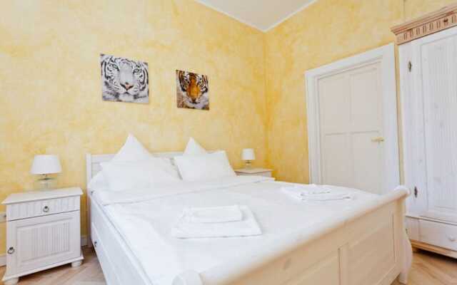 Апартаменты LUXKV Apartment on Teterenskiy комната для гостей