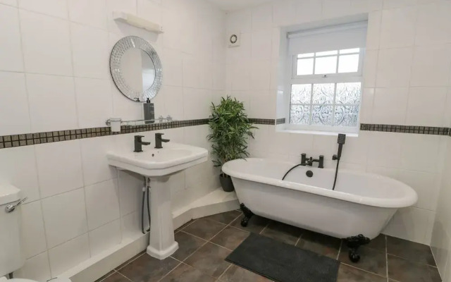 Bodrual Cottage