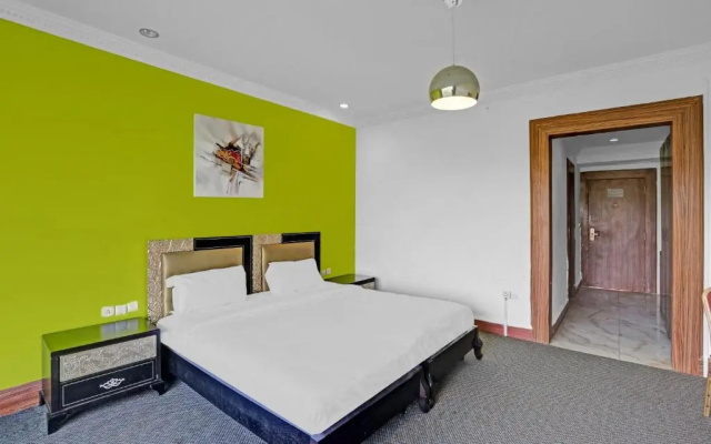 Townhouse Royal Palms Hotel - Daisy