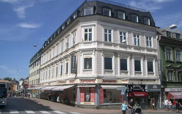 hotelImage