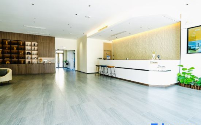Shine Hotel