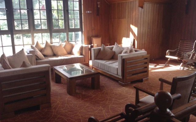 Daffodils Hotel
