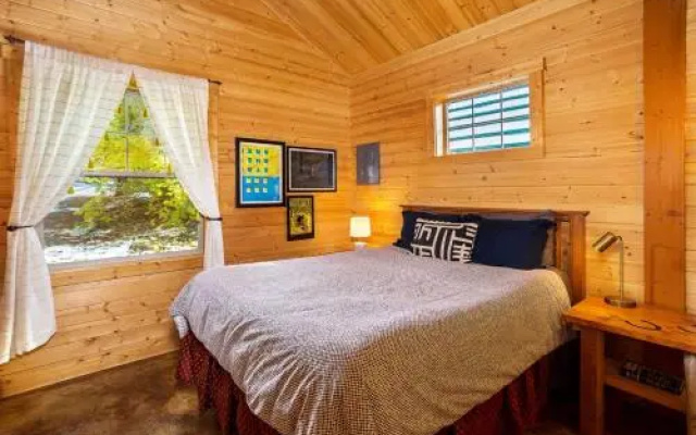 Painted Pony Cabin