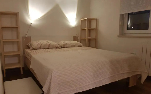 Miran odmor u srcu Pule! Apartman Iva 60m2.
