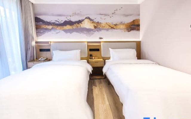 Ramada Encore By Wyndham Wuhan Station