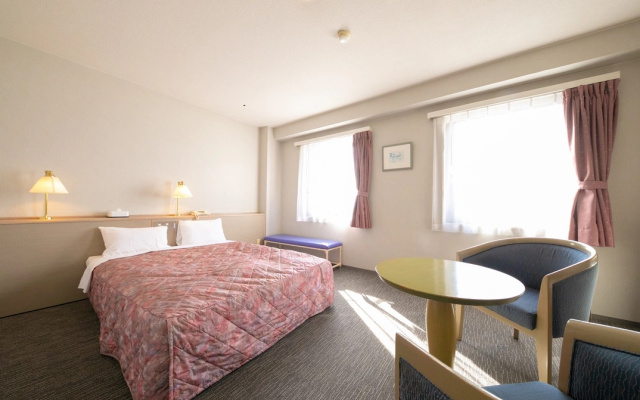 Main Hotel