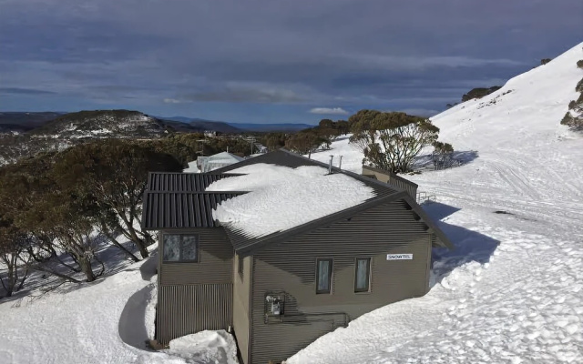 Snowtel 1