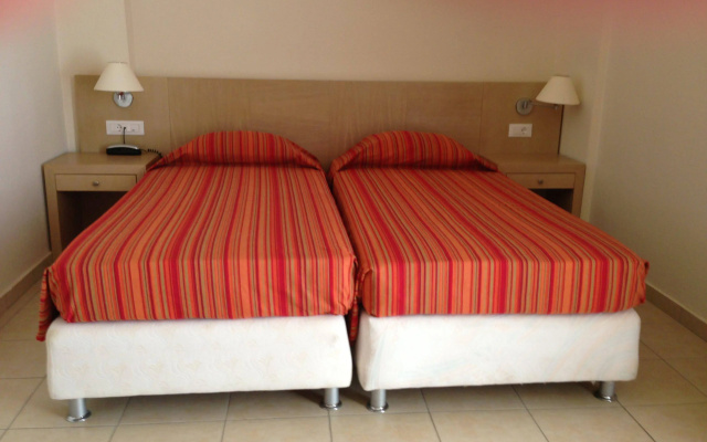 Anita ApartHotel