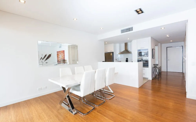 Stylish Inner City Penthouse Apartment