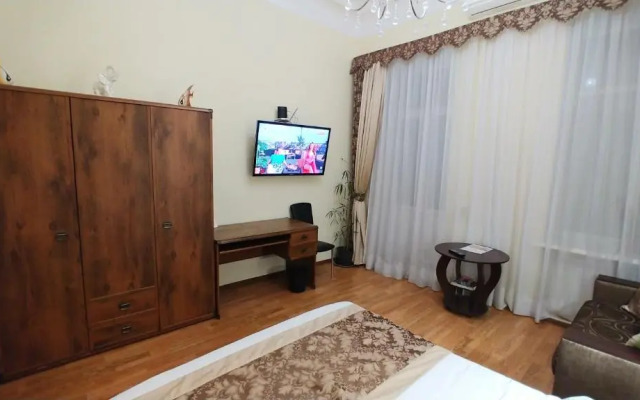 One bedroom 34 Mala Zhytomyrska str Maidan