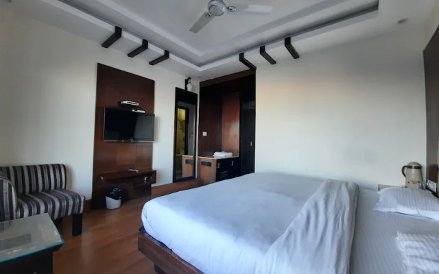 Hotel Basera