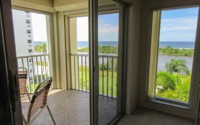 Sand Caper #407 Apartment