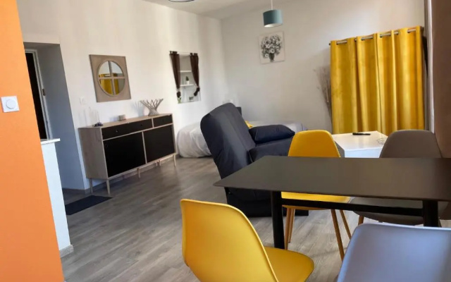 Millau Superbe Studio 35m2 Centre ville calme et Ajouré