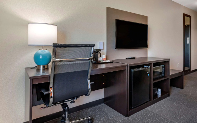 Sleep Inn & Suites