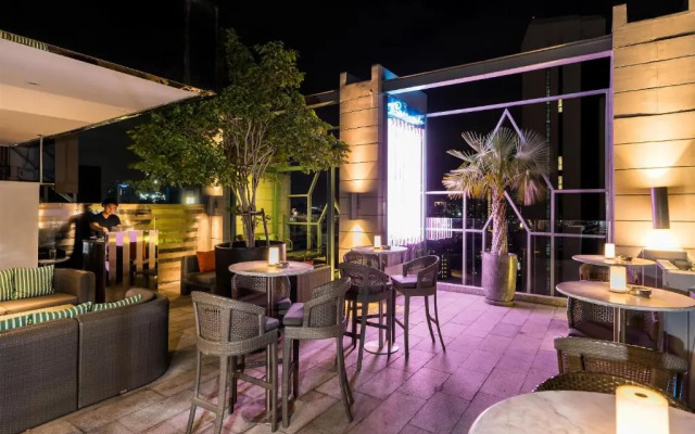 Отель Akara Hotel Bangkok