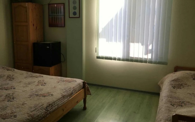 Ilona House