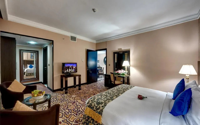 Отель Sharjah Palace Hotel
