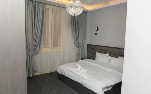 Capital Hotel