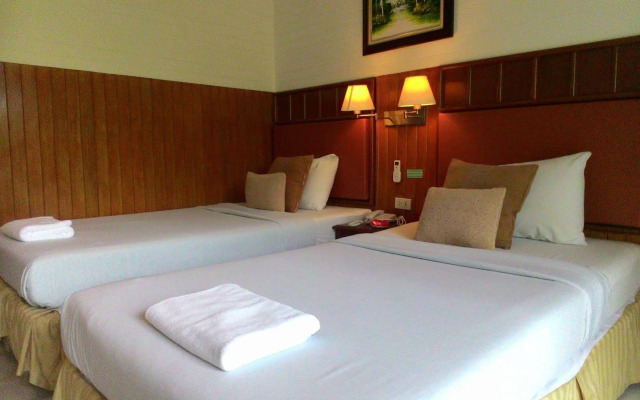 Lunarhut Resort