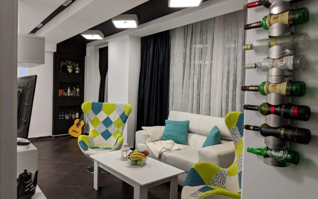 Sky Apartments Special
