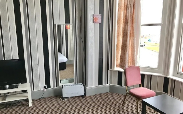 The Mews Inn