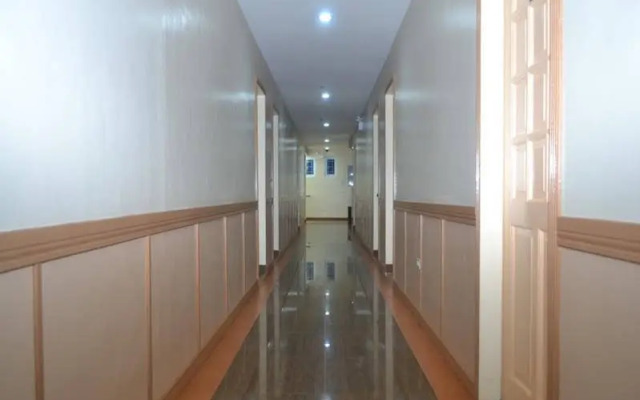 Fj Manila Suites