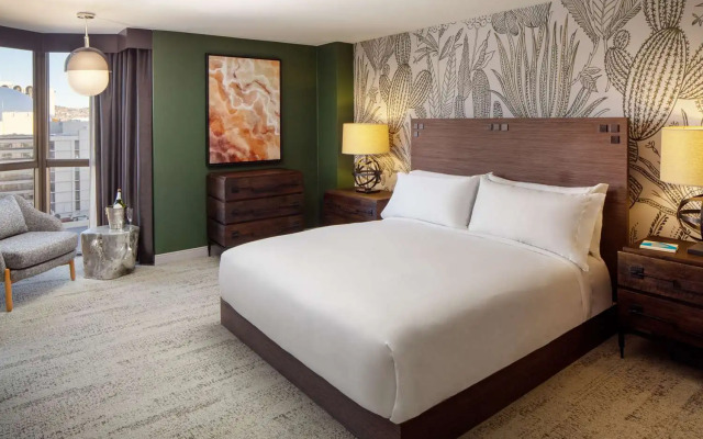 Whitney Peak Hotel Reno, Tapestry Collection by Hilton