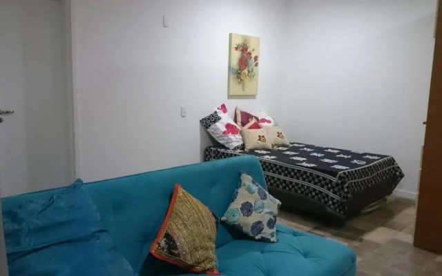 Studio mobiliado