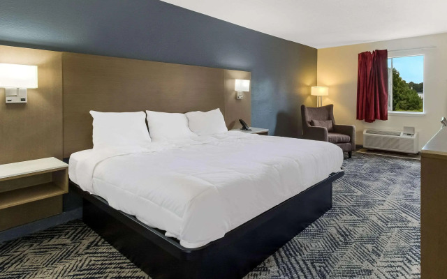 Econo Lodge Cherry Point