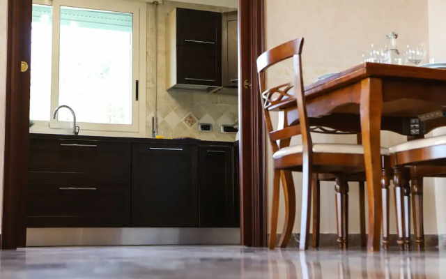 Appartamento Con Terrazzo A Capodimonte