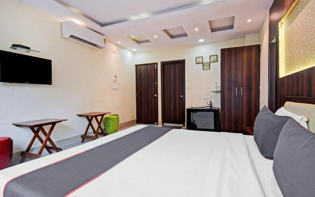 Fabhotel Motisarai