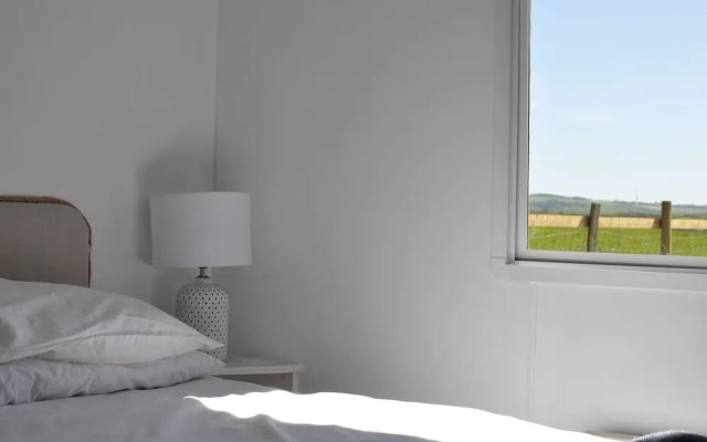 Cosy Rural Lodge at Goldhill Glamping - Sleeps 4