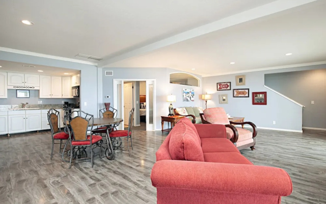 1121 Oceanside - 4 Br Home