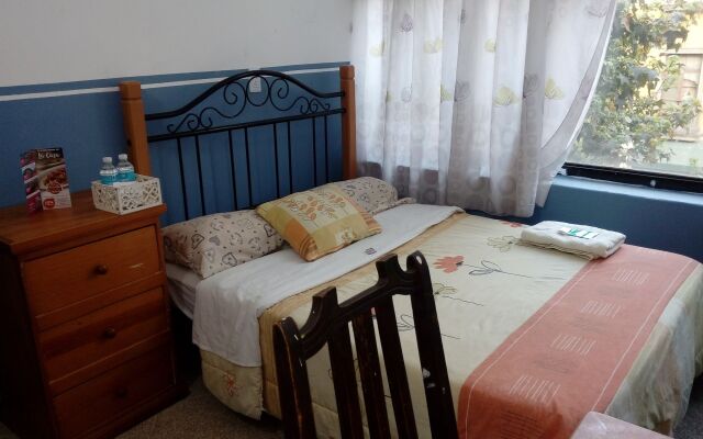 Отель Zocalo Rooms - Hostel Мексика, Мехико - отзывы, цены и фото номеров - забронировать отель Zocalo Rooms - Hostel онлайн комната для гостей