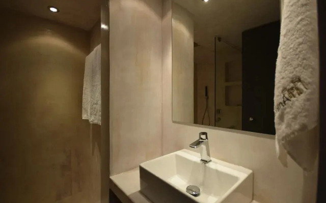 Athina Street Apartments