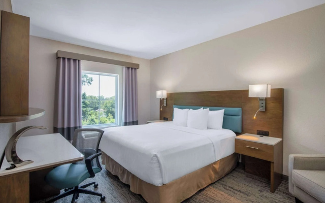 Mainstay Suites