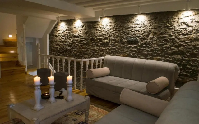 Anthi's House Center
